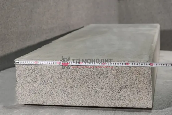 Гранитный бортовой камень ГП-3