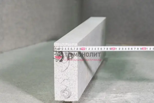 Гранитный бортовой камень ГП-5