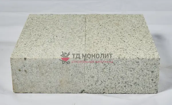 Термообработанная гранитная плита мощения 1000х1000х180