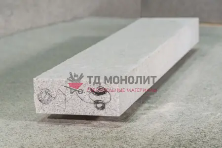 Гранитный бортовой камень ГП-5