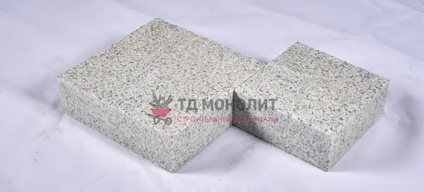 Термообработанная гранитная плита мощения 300х300х160