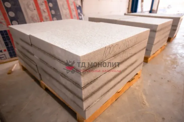 Термообработанная гранитная плита мощения 600х300х190