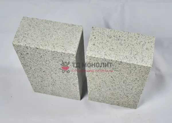 Термообработанная гранитная плита мощения 1000х1000х20