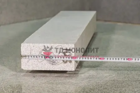 Гранитный бортовой камень ГП-4