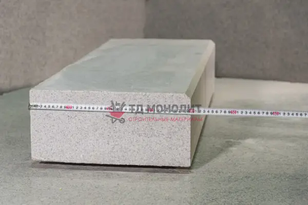 Гранитный бортовой камень ГП-2