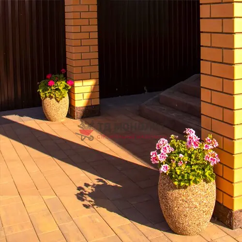 Вазон из бетона Florera, гравий пестрый